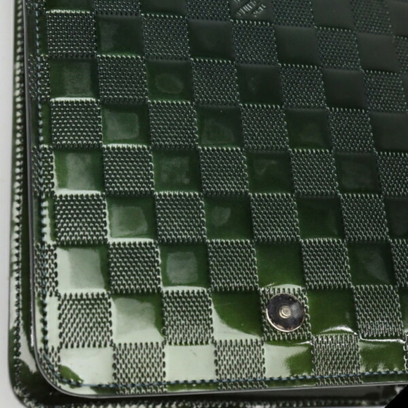 LOUIS VUITTON Green Damier Shoulder Bag - Picture 8 of 10